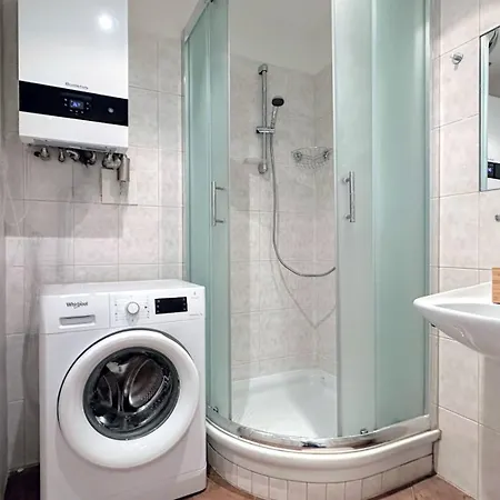 S Balkonem U Parku & 15 Minut Do Centra * Brno